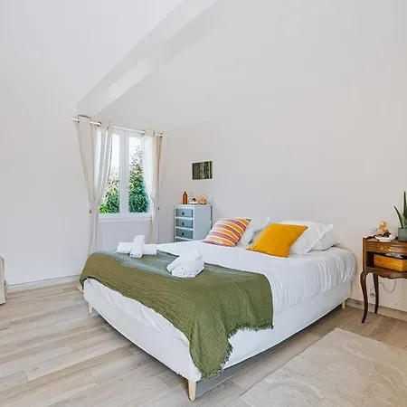Casa vacanze Le Domaine Du Val - Maison Familiale - Grand Jardin *